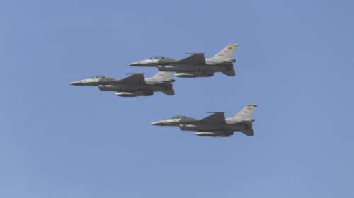 Τουρκικά μαχητικά βομβαρδίζουν θέσεις του PKK στο Ιράκ