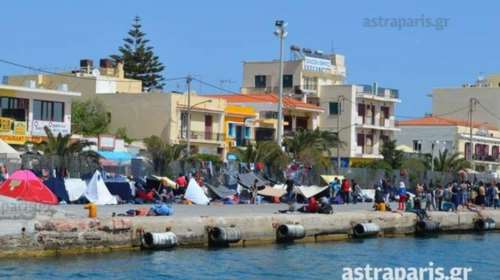 Χώρισαν το λιμάνι Χίου στα δυο: για πρόσφυγες &amp; πλοία: απίστευτη λύση