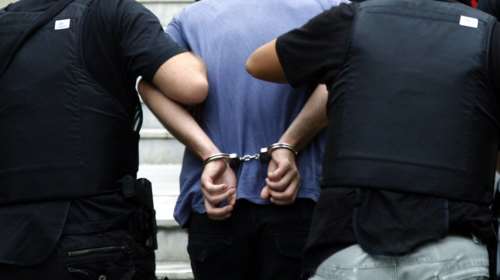 Συνελήφθη συμμορία που λήστευε και βασάνιζε ηλικιωμένους