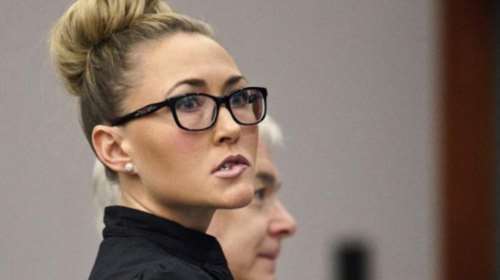 36χρονη καθηγήτρια έκανε «καυτά» ιδιαίτερα σε μαθητές