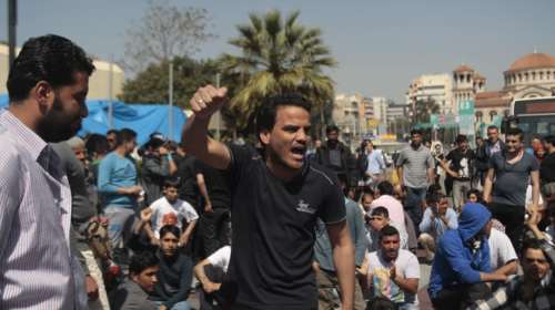 Νέα αιματηρή συμπλοκή μεταξύ προσφύγων στον Πειραιά