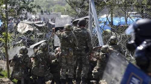 Επικίνδυνα «παιχνίδια» με δακρυγόνα και σφαίρες καουτσούκ