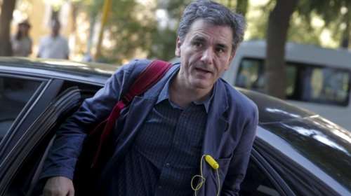 FAZ: Σκληρό πόκερ με το χρόνο οι διαπραγματεύσεις Αθήνας-θεσμών