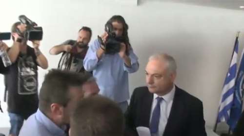 Επεισοδιακή συνέντευξη του ιδιοκτήτη της Ηλεκτρονικής για το «λουκέτο»