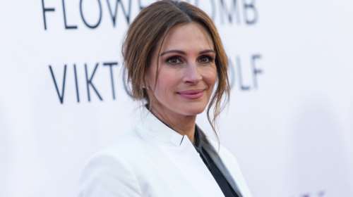 Pretty Woman για πάντα: Η θεά Τζούλια Ρόμπερτς με λευκό σορτς στα 48 της