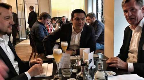 Για μπύρες με την Bild ο Τσίπρας