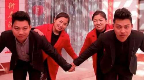 Δίδυμοι παντρεύτηκαν δίδυμες και άρχισαν τα μπερδέματα!