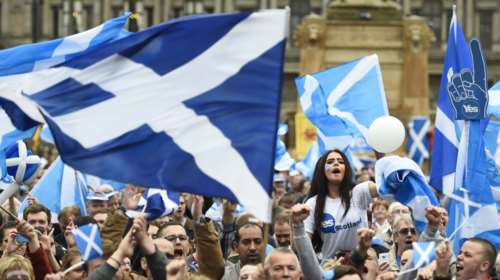 Η Σκοτία απειλεί ξανά με απόσχιση σε περίπτωση Brexit
