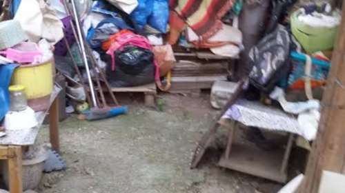 Είχαν κάνει το σπίτι τους χωματερή με  6,5 τόνους σκουπίδια!