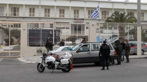 Tι βρέθηκε στα κελιά της Greek Mafia και των τρομοκρατών
