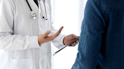 Κατάθλιψη και εργασιακή εξουθένωση «θερίζουν» τους γιατρούς