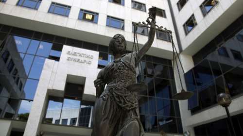 Αντισυνταγματικές οι ρυθμίσεις Κατρούγκαλου