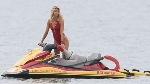 Τα γυρίσματα του Baywatch που ανεβάζουν τον υδράργυρο