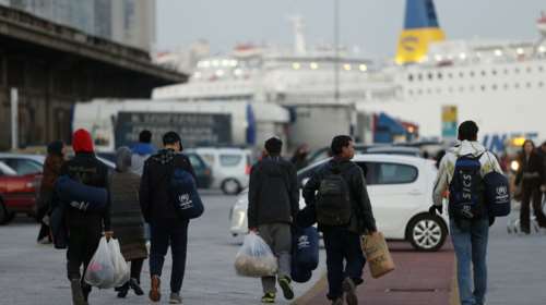 Στους 3.280 οι πρόσφυγες που παραμένουν στον Πειραιά