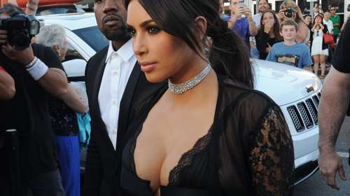 Η Κιμ Καρντάσιαν πήγε καλεσμένη σε γάμο και... γύρισε νέο sex tape
