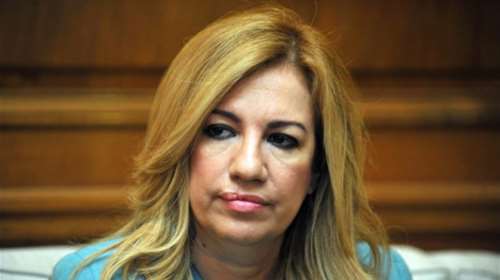 Η μυστηριώδης ευχετήρια κάρτα της Φώφης Γεννηματά που φούντωσε τα σενάρια