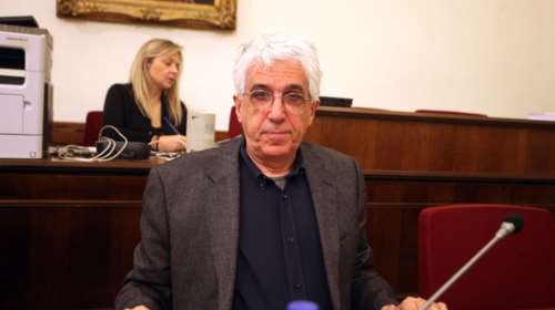 'Εβαλαν φωτιά στο γραφείο Παρασκευόπουλου στο ΑΠΘ