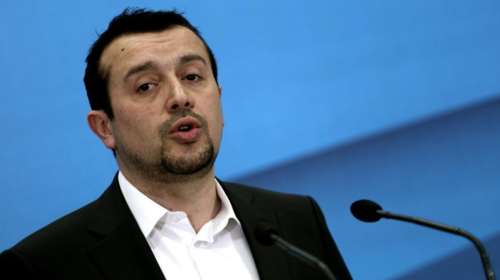 Παππάς: Η κυβέρνηση δεν κόβει μισθούς και συντάξεις