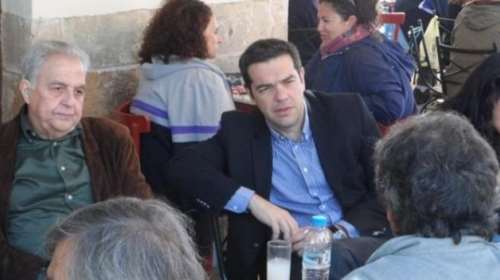 Πασχαλινή σύναξη Τσίπρα - υπουργών στην οικία Φλαμπουράρη στην Αίγινα