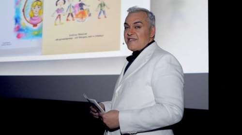 Σοκ από τον θάνατο του Γιάννη Αγγελάκη - Η τελευταία εμφάνιση [Βίντεο]