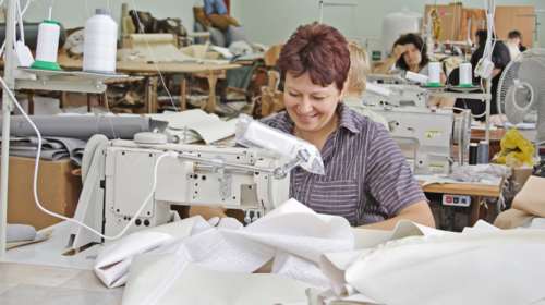 Επιδείνωση του μεταποιητικού τομέα τον Απρίλιο