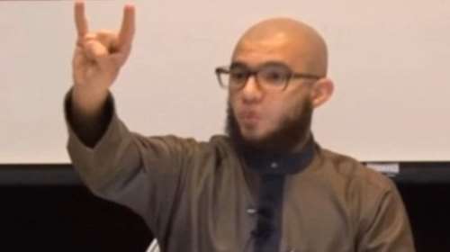 Μουσουλμάνος κληρικός απαγορεύει... emoji !