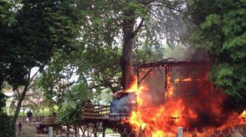 Αναρχικοί των Τρικάλων πυρπόλησαν τον Μύλο των Ξωτικών:ανακοίνωση μνημείο!