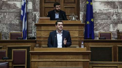 Ενέσεις «ηθικού» από τον Τσίπρα στους βουλευτές του