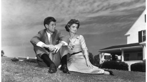 «Μην αφήσεις την Τζάκι να πλησιάσει τον Ωνάση»:Η εντολή ζήλειας του Κένεντι