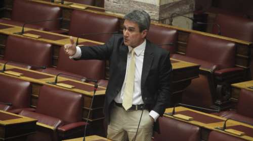 Ο Λοβέρδος εγκαλεί στη Βουλή τον...υπουργό-σουσουράδα