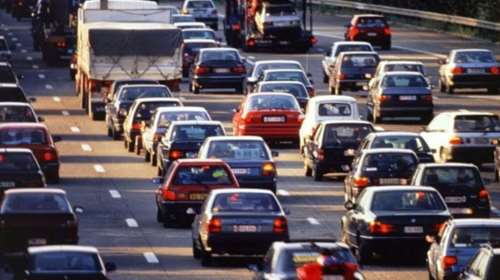 Στη Βουλή κατατέθηκε η τροπολογία για τα τέλη με το μήνα στα Ι.Χ