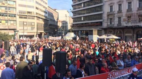 Σε Ομόνοια και Σύνταγμα ΠΑΜΕ και αγρότες για το ασφαλιστικό