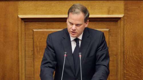 Ερώτηση σύσσωμης της ΚΟ της ΝΔ με υπογραφή Καραμανλή