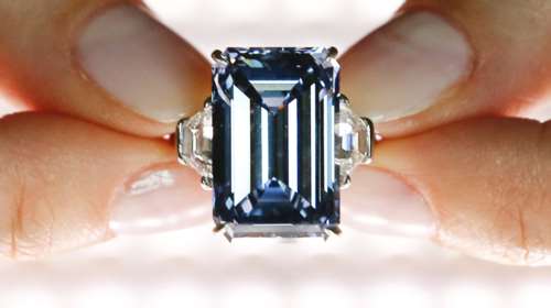 Το μεγαλύτερο μπλε διαμάντι του κόσμου βγαίνει σε δημοπρασία