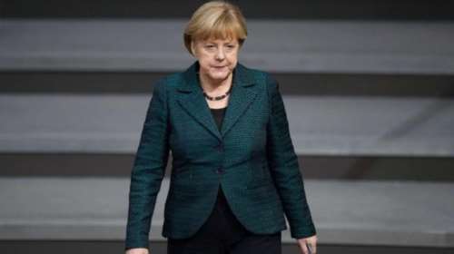 Γερμανία: Άφησαν γουρουνοκεφαλή έξω από το εκλογικό κέντρο της Μέρκελ