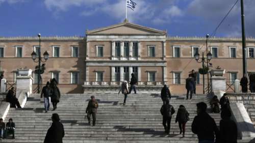 Πολυνομοσχέδιο-λαιμητόμος: Ενα προς ένα τα νέα «χαράτσια»