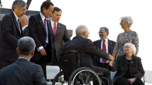 Σόιμπλε: Η Ελλάδα βρίσκεται στο σωστό δρόμο αλλά...