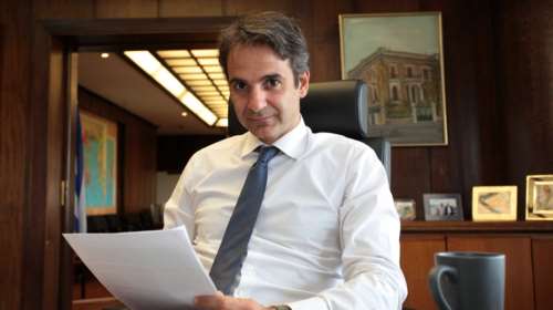 Στη γραμμή της «δομικής αντιπολίτευσης» η ΝΔ