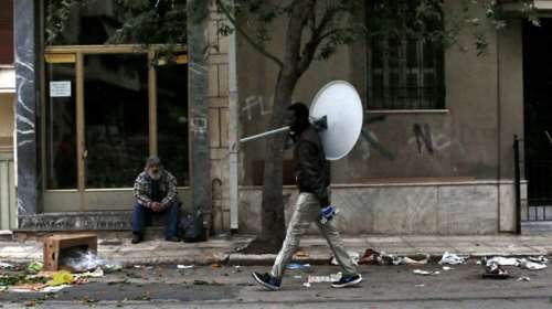 Απαγόρευση συγκεντρώσεων στον Αγιο Παντελεήμονα