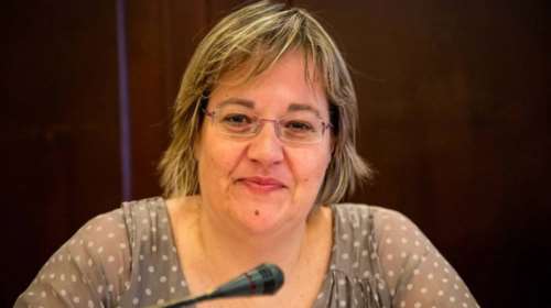 Βασιλική Κατριβάνου: Η «αντάρτισσα» που έκανε άνω-κάτω το Μαξίμου