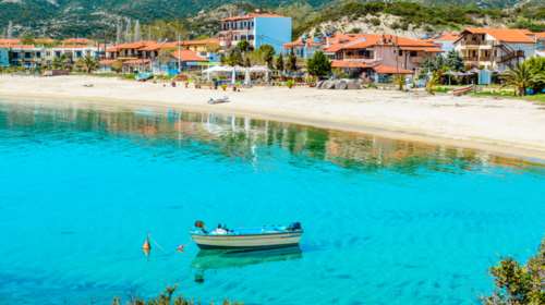 Σάρωσε η Χαλκιδική με 52 από τις 430 ελληνικές παραλίες με γαλάζια σημαία!