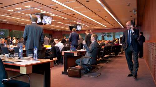 H συμφωνία για το χρέος,οι ρήτρες και τα πλεονάσματα