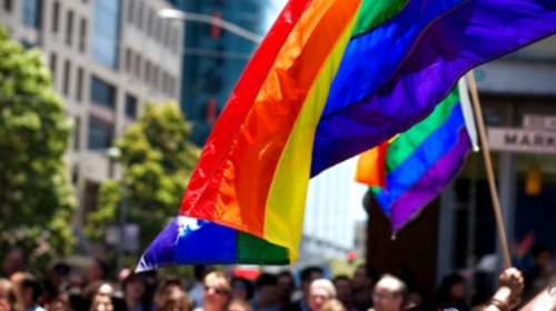 Διαδήλωση κατά του Πούτιν στο Σύνταγμα  από ομοφυλόφιλους