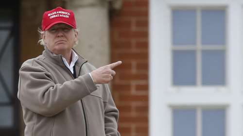 «Απόβαση» Τραμπ στη Βρετανία την ημέρα του δημοψηφίσματος