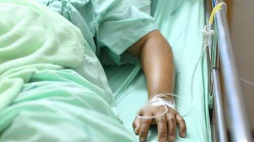 Απίστευτο: Ασθενής έφυγε μαζί με το φορείο στην Πάτρα