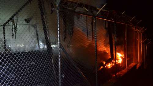 Χάος στη Μόρια - Πυρπόλησαν το hotspot