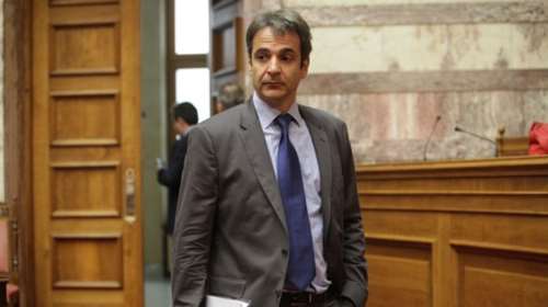 Τι απαντά η ΝΔ στην κριτική για την αποχώρηση