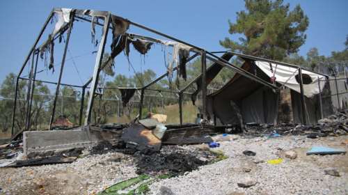 Βιβλική καταστροφή στη Μόρια μετά τις συγκρούσεις