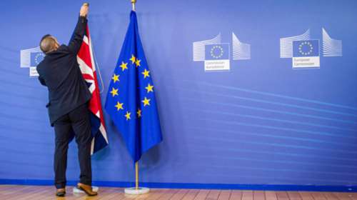 JP Morgan για Brexit: Το προβάδισμα του «όχι» μειώνεται δραματικά