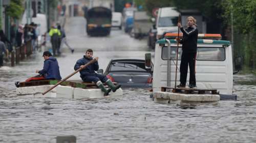 Πλωτή πόλη το Παρίσι, συνεχής η άνοδος της στάθμης του Σηκουάνα
